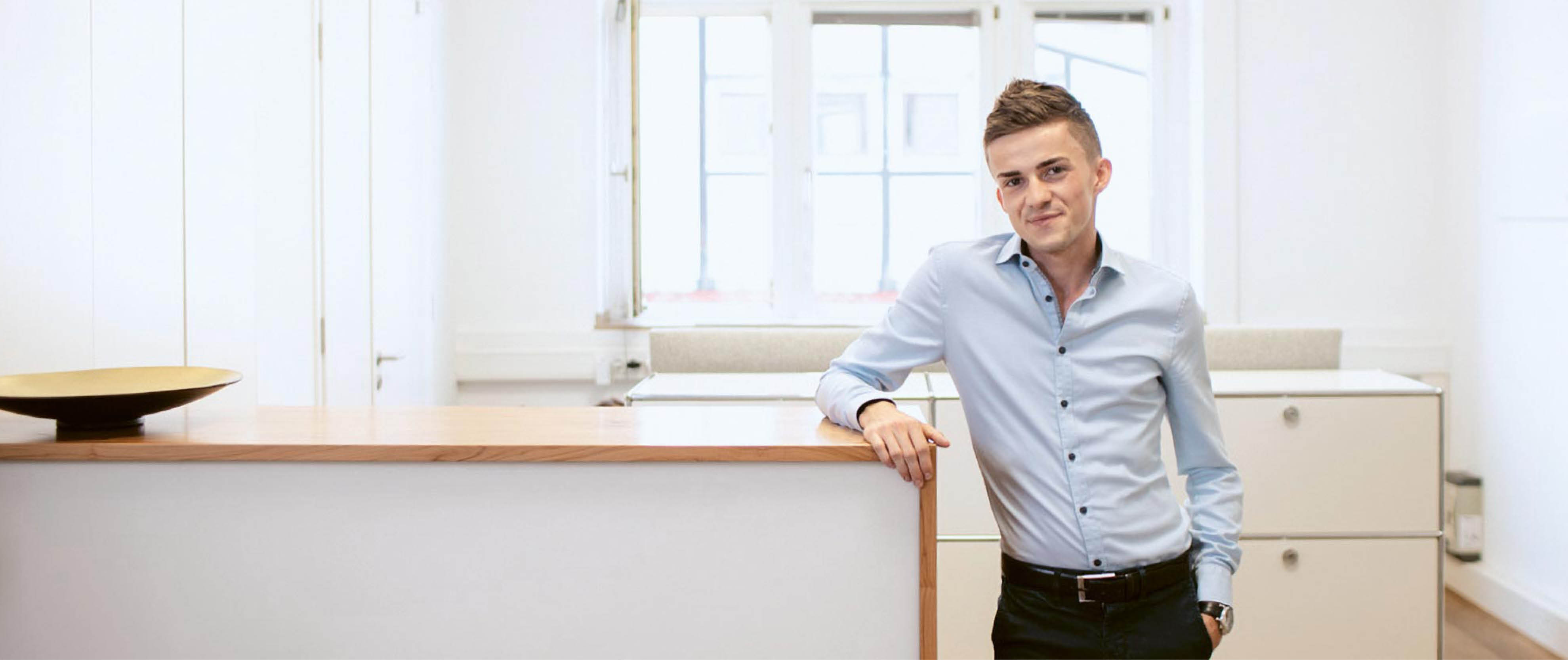OLG ermächtigt Nathan Hureau als Übersetzer und Dolmetscher